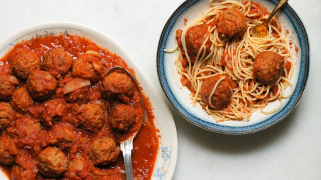 Crock pot Italian meatballs with spaghetti