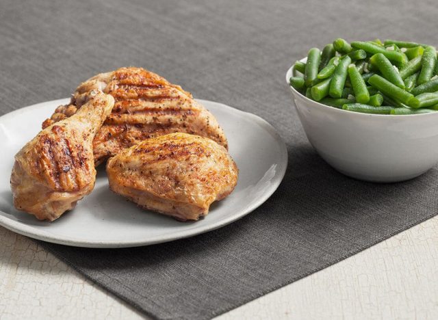 healthiest restaurant dish kfc grilled chicken breast green beans