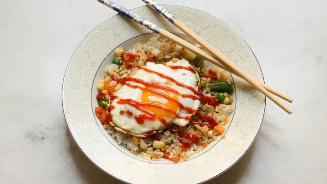 Quick veggie rice bowl recipe.