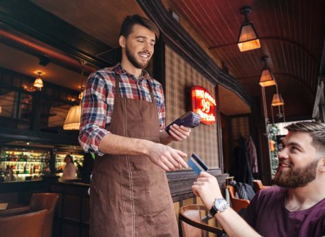 7 Things Waiters Can't Do Anymore