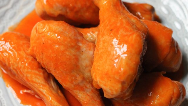 Healthy and crispy buffalo chicken on a plate