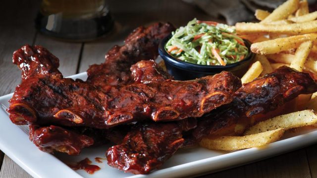 applebees riblets platter with fries and coleslaw