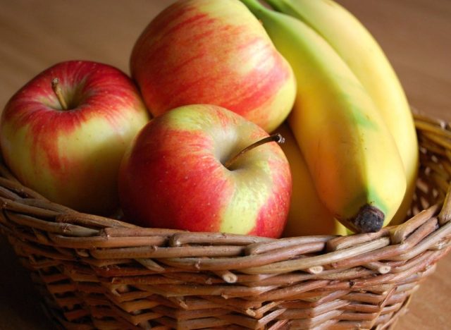 20 Foods You Should Never Store Near Each Other