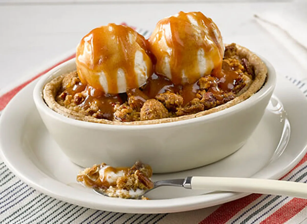 cracker barrel baked apple dumplin dessert