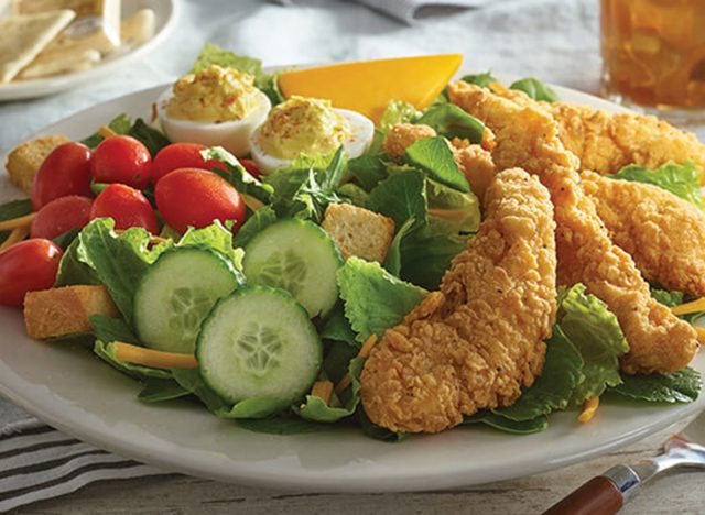 cracker barrel fried chicken salad