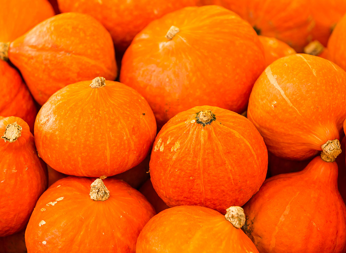 gold nugget squash pile