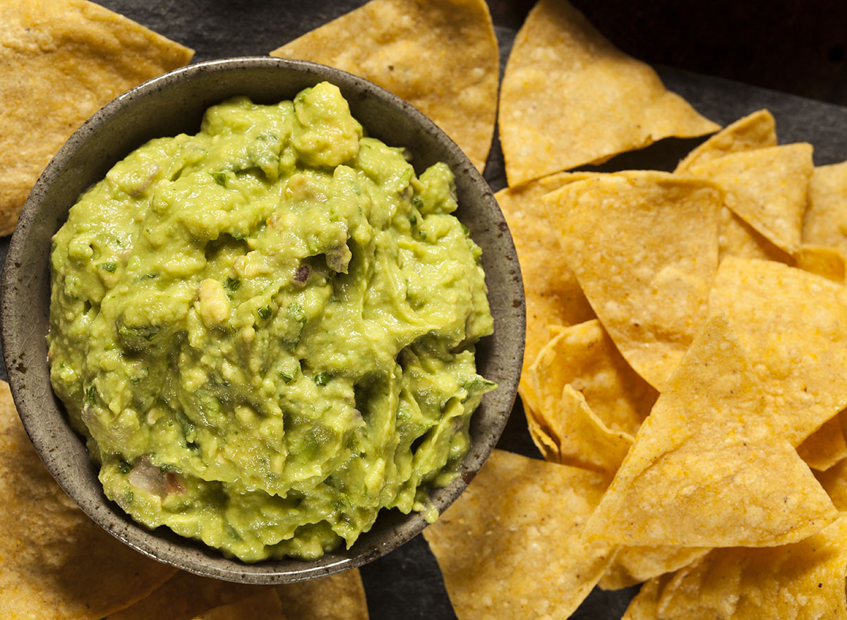 guacamole and chips