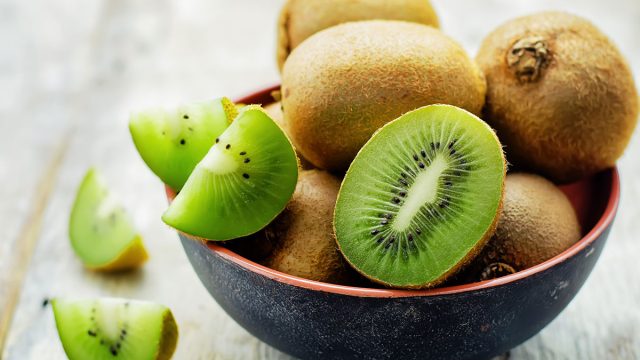 One Major Effect Of Eating Kiwi Every Day Says New Study Eat This Not That