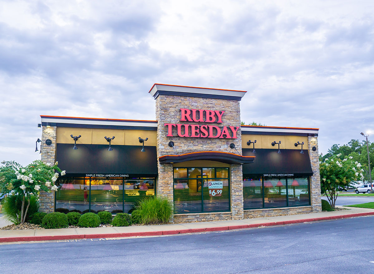 ruby tuesdays storefront