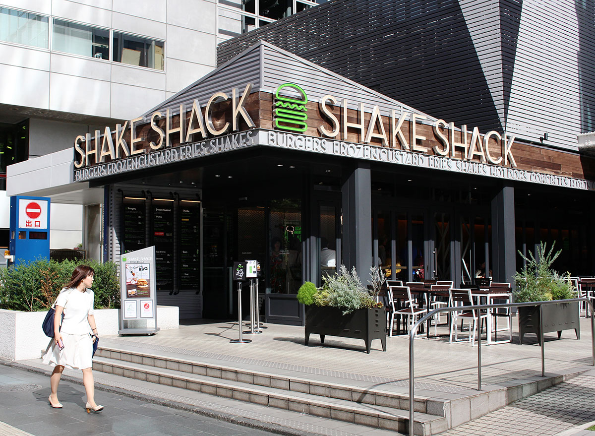 shake shack storefront