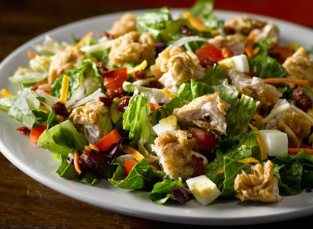 texas roadhouse chicken critter salad