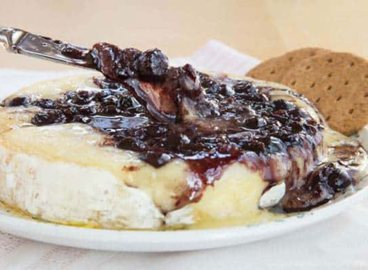 balsamic blueberry baked brie with bacon