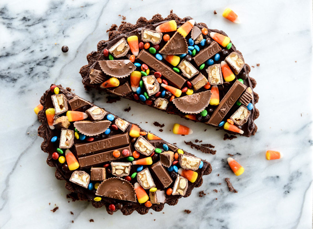 candy bar brownies on marble table