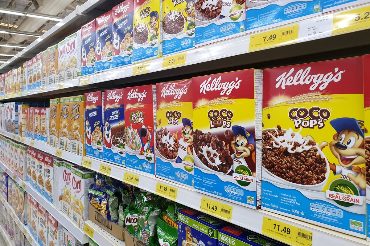 Various band of breakfast cereals on store shelf