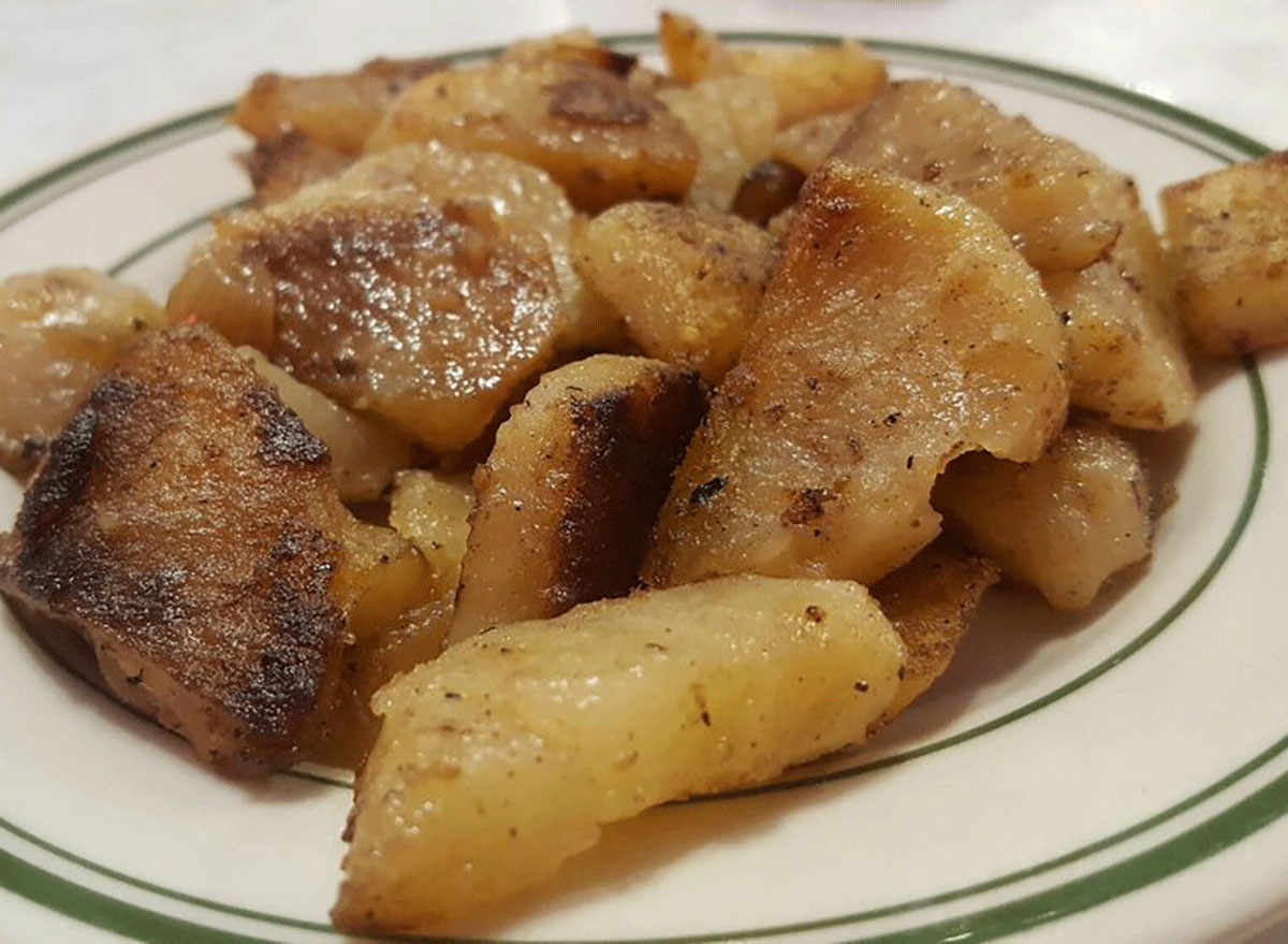 home fries on a plate from angelos luncheonette