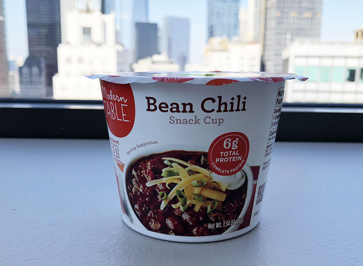 modern table bean chili snack cup