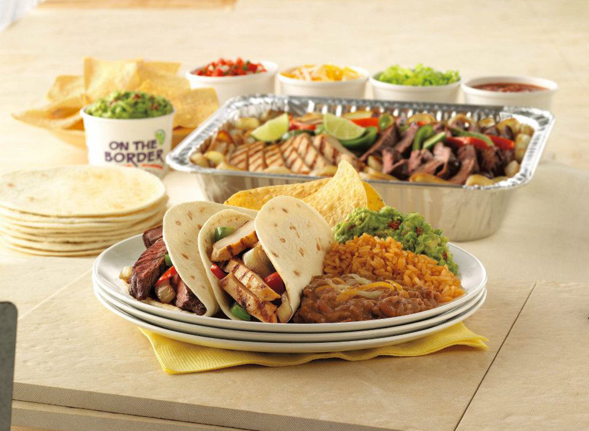 on the border classic carnitas fajitas