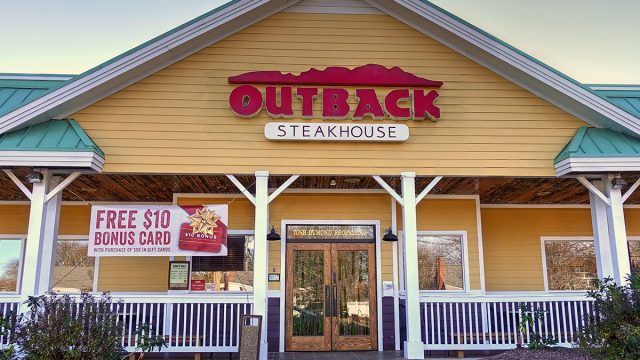 outback steakhouse storefront