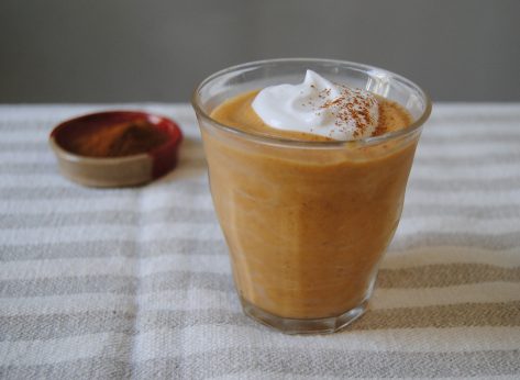 A Paleo and Vegan Pumpkin Pie Smoothie