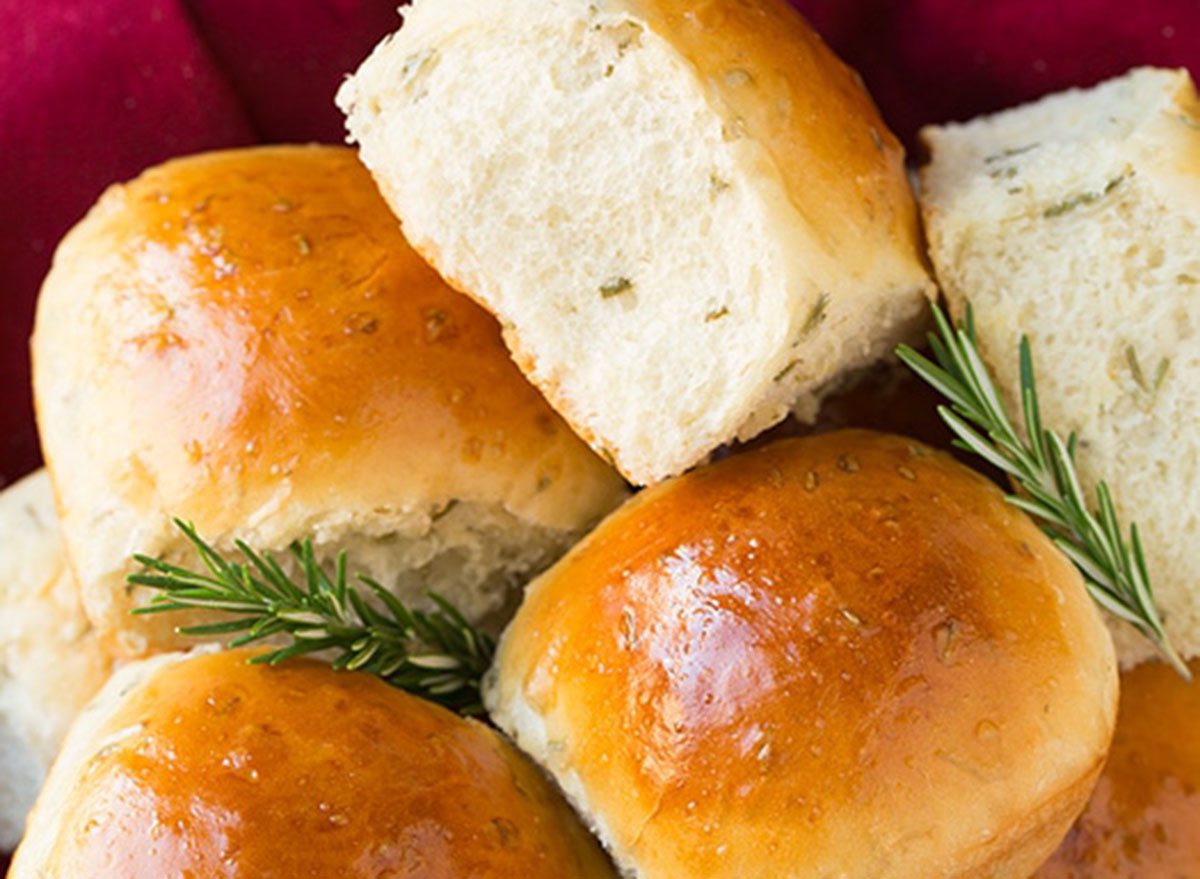 rosemary dinner rolls