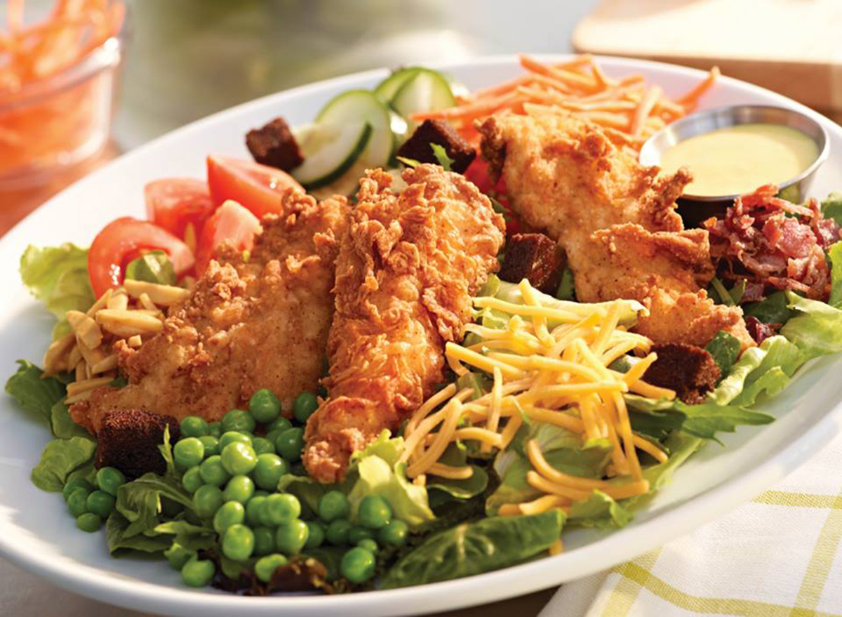 ruby tuesday crispy chicken salad