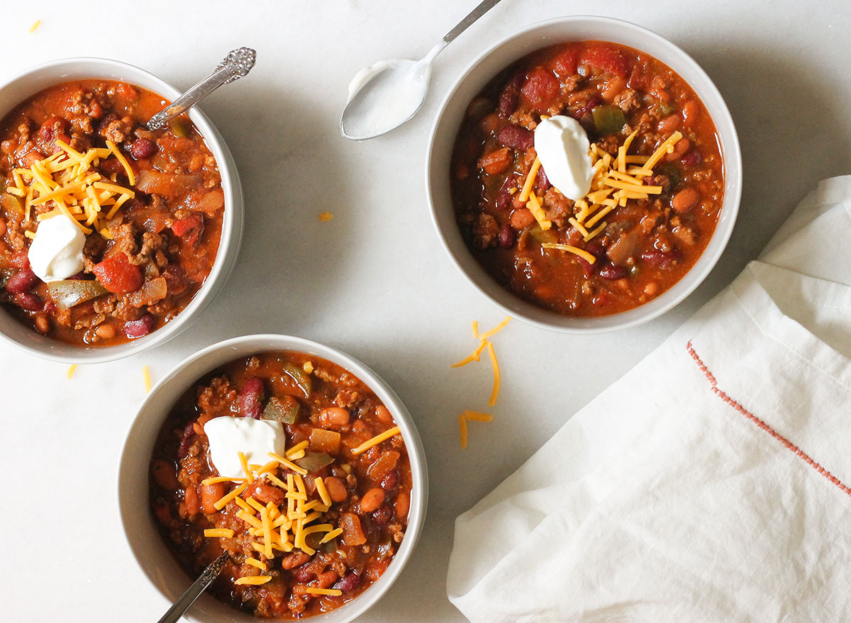 Wendy's Chili Recipe [Copycat Version That's Better Than The Original] -  This Gal Cooks