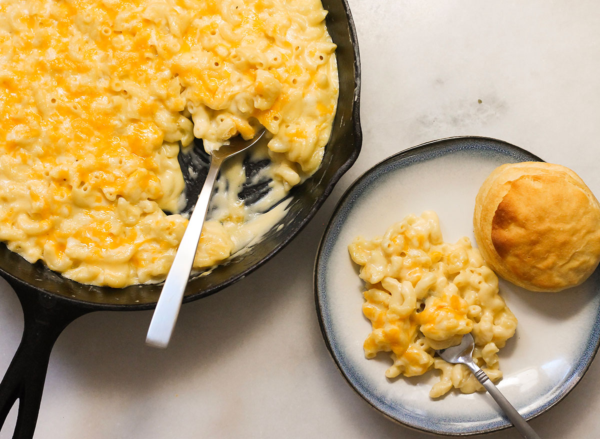 Copycat Cracker Barrel mac and cheese in a skillet