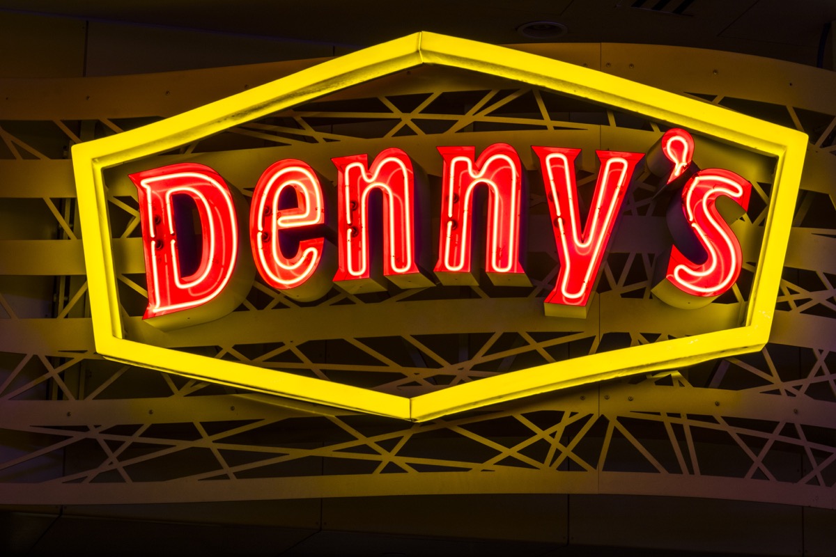 dennys sign in las vegas