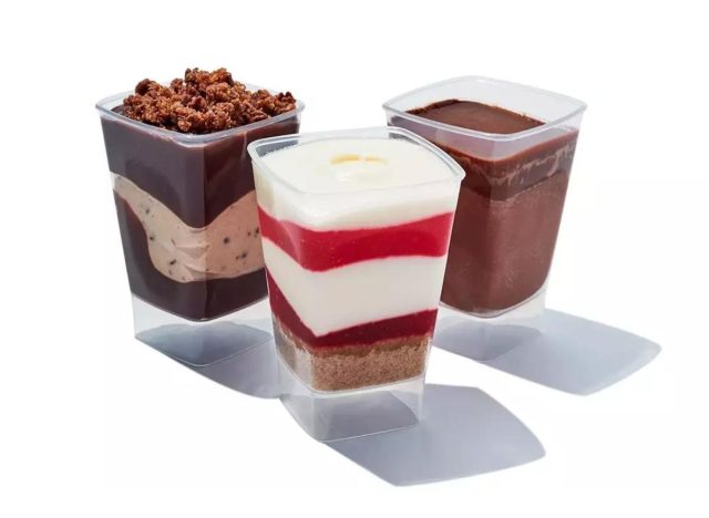 hooters dessert shooters
