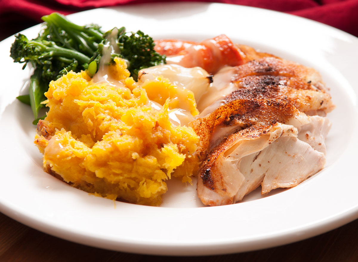 roast chicken with squash, gravy and broccoli