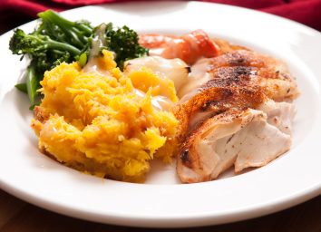 roast chicken with squash, gravy and broccoli