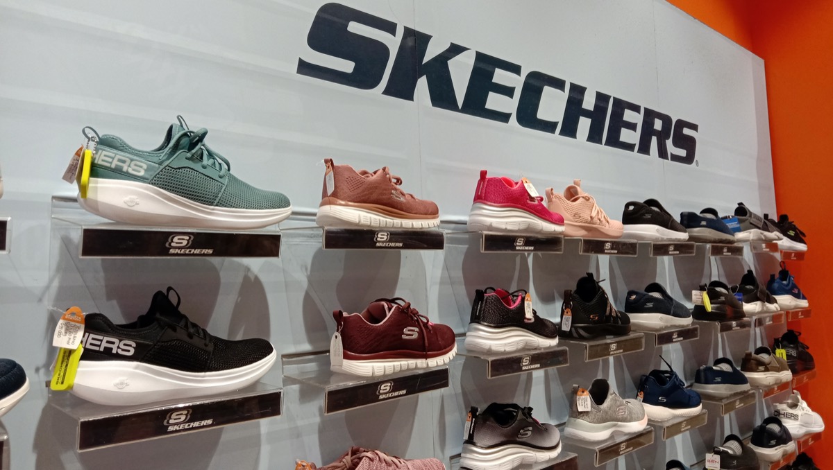 shoes display skechers on the shelf