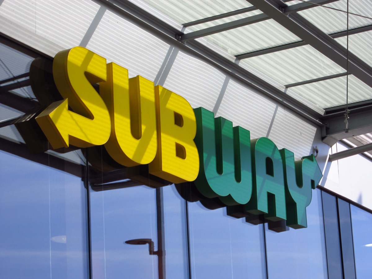 subway sandwich storefront logo