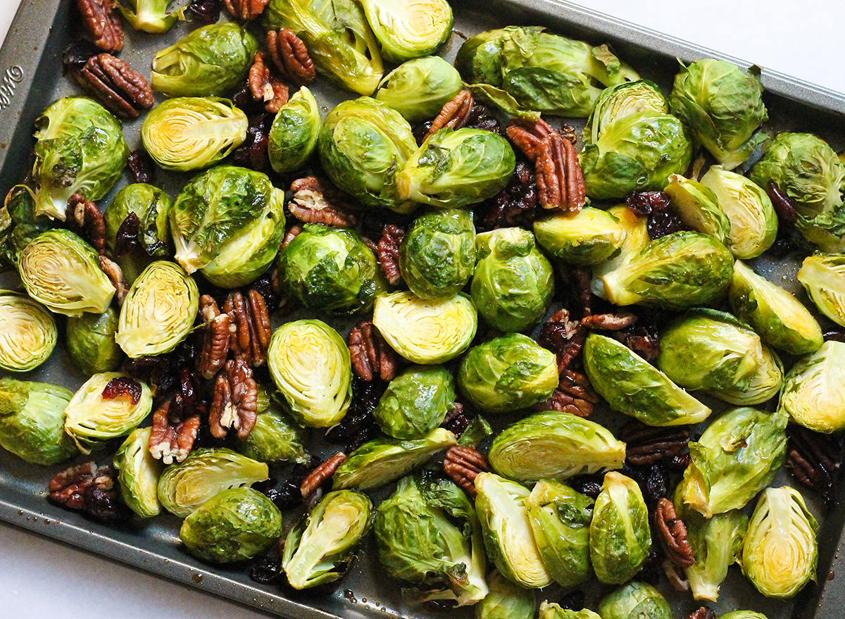 brussels sprouts with candied pecans