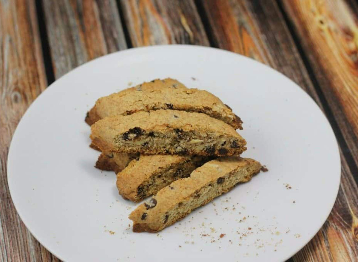 chocolate chip almond biscotti