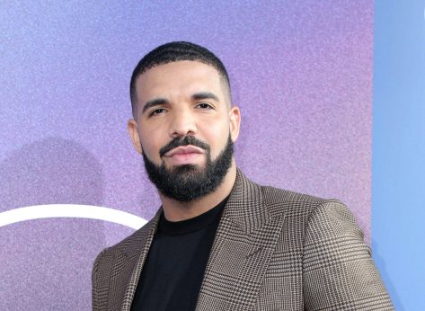 Drake Is Giving Away Free Chicken Sliders Tomorrow 