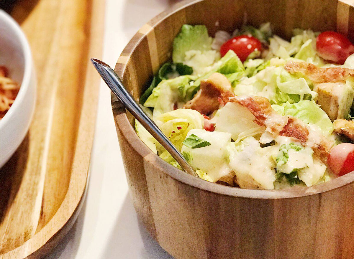 fazolis chicken bacon caesar salad