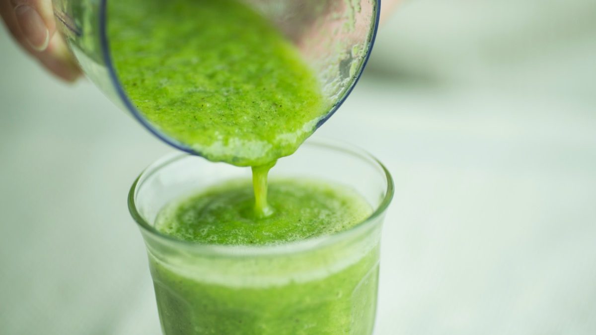 10 FatBurning Smoothie Recipes Nutritionists Love Eat This Not That