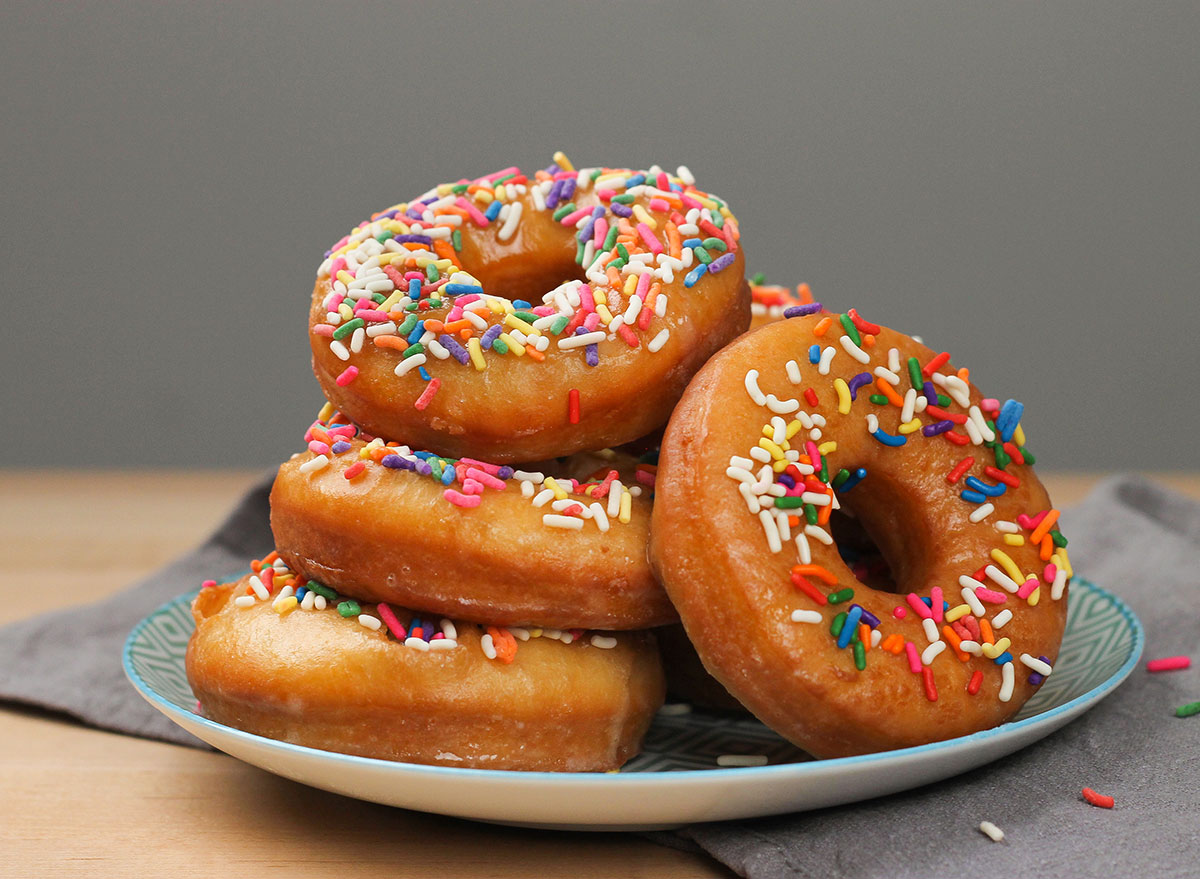 How to Make Donuts the Old-Fashioned Way How to Make Donuts the Old-Fashioned Way