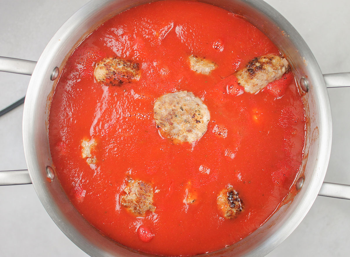 meatballs in tomato sauce