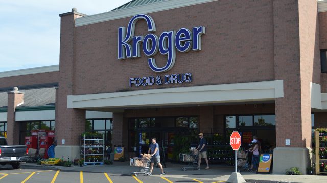 kroger store and parking lot