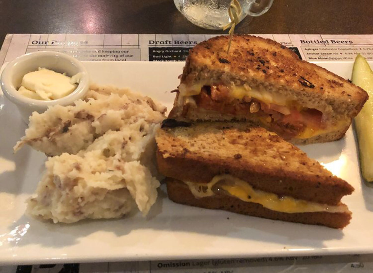 murphys pub and grill south dakota grilled cheese