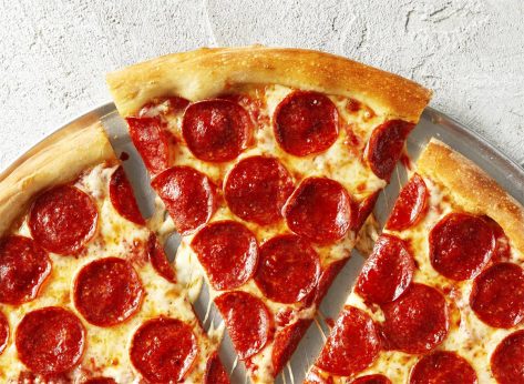 8 Ways to Nab a Discounted Pie for National Pizza Day