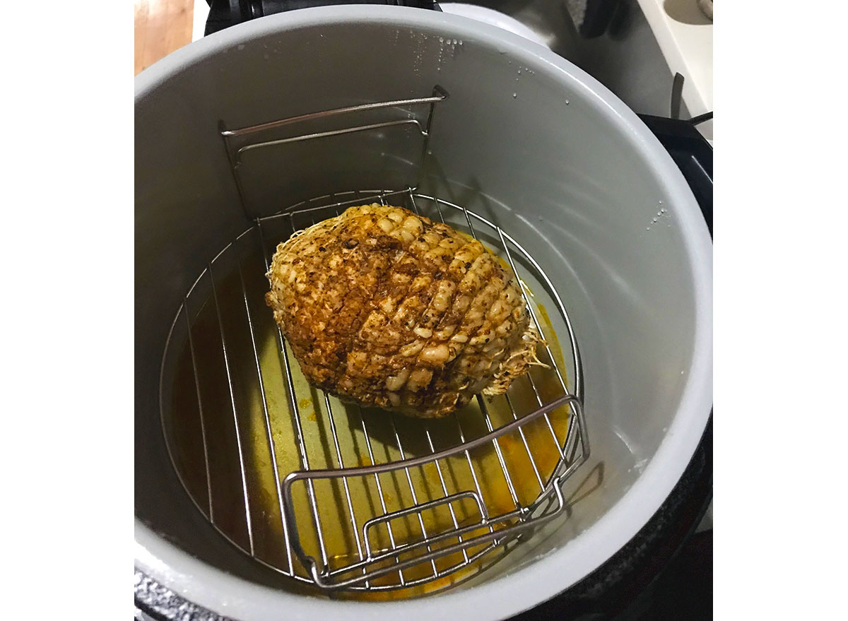 https://www.eatthis.com/wp-content/uploads/sites/4/2019/12/seasoned-turkey-breast-in-ninja-foodi-deluxe.jpg