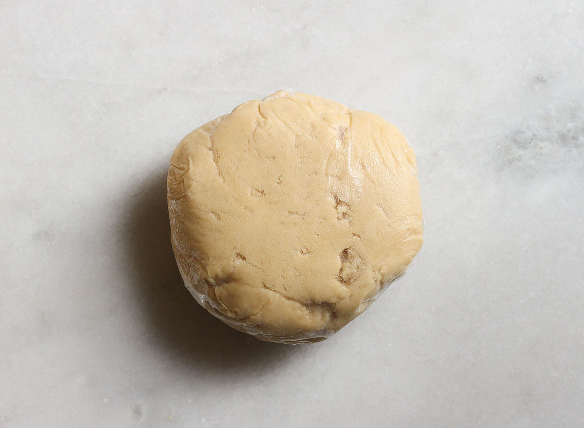 chilled snickerdoodle cookie dough