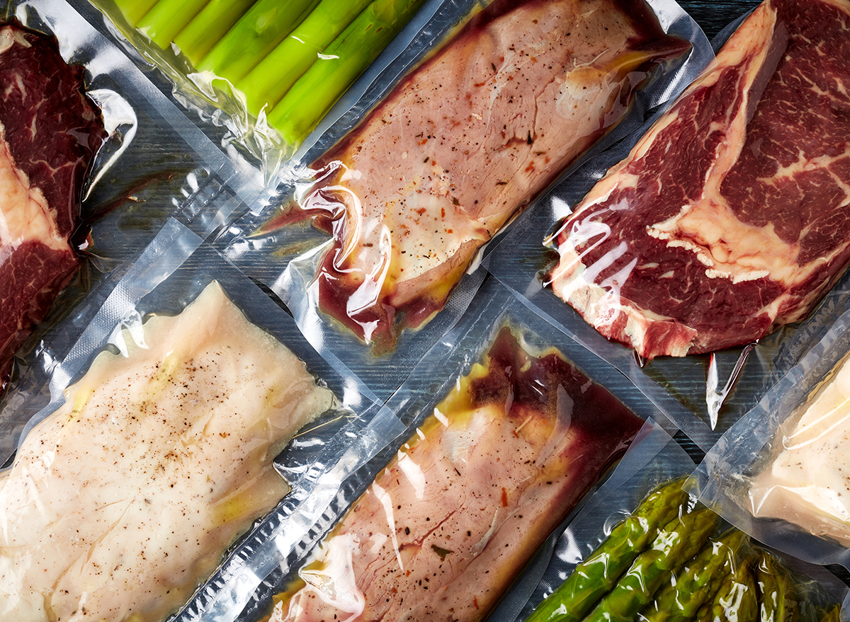 Visser D.w.z media Sous Vide: The Expert Way to Cook At Home — Eat This Not That