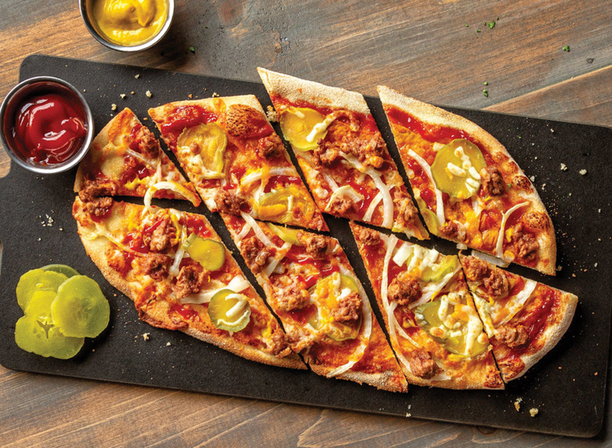 uno vegetarian cheseburger pizza