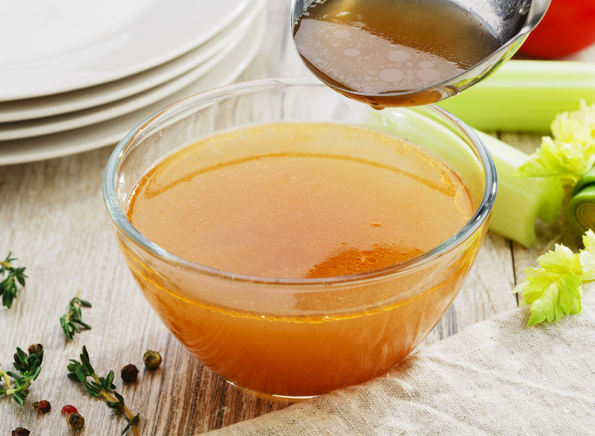 Chicken broth stock