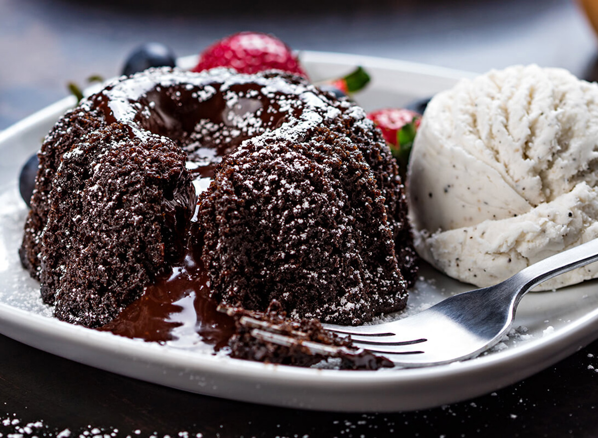 pf changs lava cake with ice cream