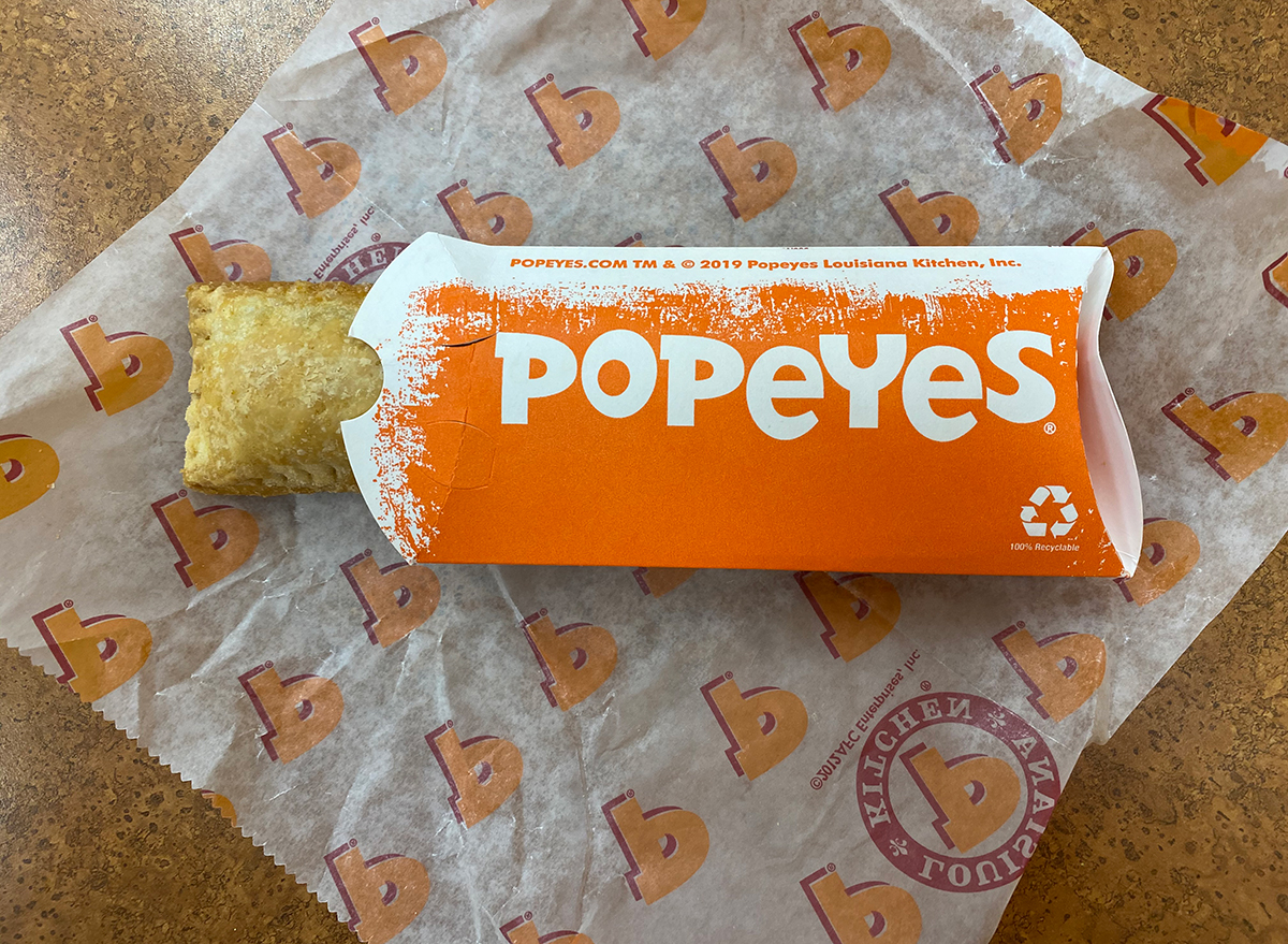popeyes fried pie in box